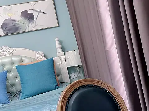 Snapshot of sarah111 chatting on 09-20-25, 02:12 sarah111 online show from 09-20-25, 02:12