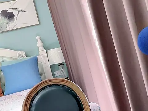 Snapshot of sarah111 chatting on 11-27-25, 03:52 sarah111 online show from 11-27-25, 03:52