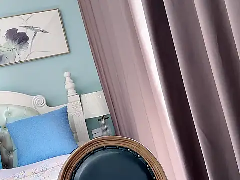 Snapshot of sarah111 chatting on 12-01-25, 03:22 sarah111 online show from 12-01-25, 03:22