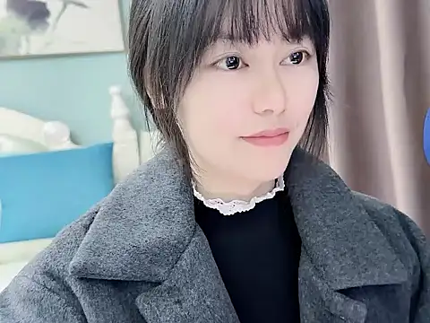 Snapshot of sarah111 chatting on 12-18-25, 04:07 sarah111 online show from 12-18-25, 04:07