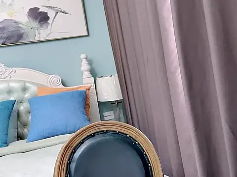 Snapshot of sarah111 chatting on 12-22-25, 03:14 sarah111 online show from 12-22-25, 03:14