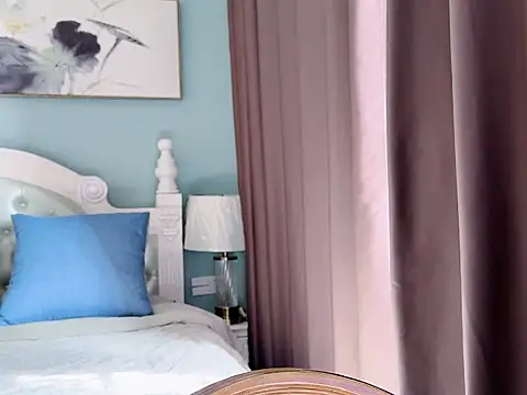 Snapshot of sarah111 chatting on 01-06-26, 03:54 sarah111 online show from 01-06-26, 03:54