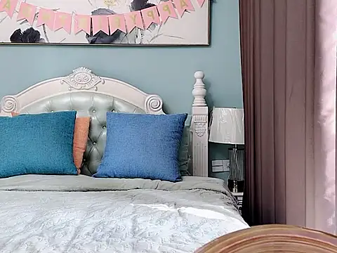 Snapshot of sarah111 chatting on 01-14-26, 03:23 sarah111 online show from 01-14-26, 03:23