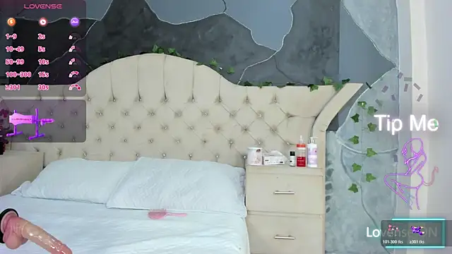 AmbarFoxx  online show from 12-23-25, 07:06