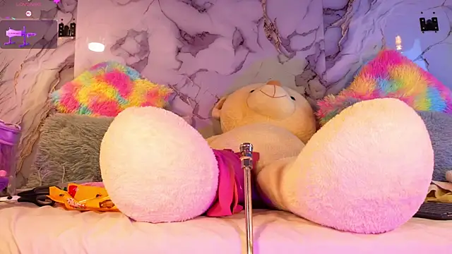 Snapshot of PrincePoppy chatting on 01-10-26, 09:41 PrincePoppy online show from 01-10-26, 09:41