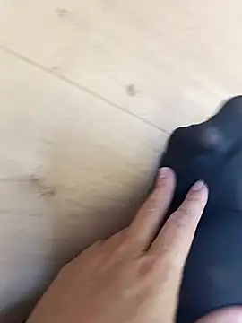 Teafeet online show from 09-20-25, 02:29