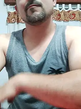 Bradd 32 online show from 10-23-25, 02:11