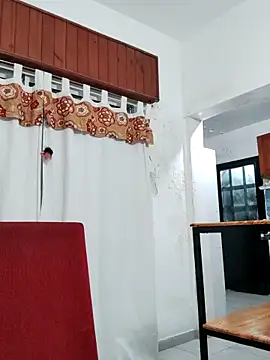 Snapshot of Bradd_32 chatting on 12-14-25, 04:07 Bradd 32 online show from 12-14-25, 04:07