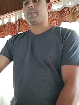 Snapshot of Bradd_32 chatting on 02-08-26, 12:08 Bradd 32 online show from 02-08-26, 12:08