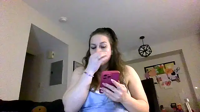 Snapshot of thedevinemama chatting on 02-22-26, 02:56 thedevinemama online show from 02-22-26, 02:56