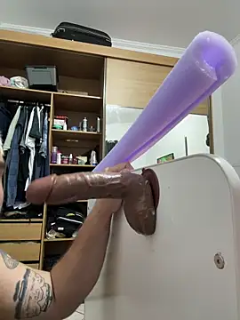 Snapshot of Brsecretbear chatting on 02-04-26, 07:20 Brsecretbear online show from 02-04-26, 07:20