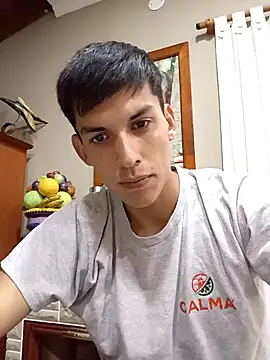 Snapshot of frankitocam4 chatting on 12-05-25, 02:14 frankitocam4 online show from 12-05-25, 02:14