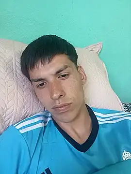 Snapshot of frankitocam4 chatting on 01-07-26, 05:04 frankitocam4 online show from 01-07-26, 05:04