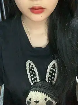 Snapshot of Linhtruong_ chatting on 11-02-25, 04:26 Linhtruong  online show from 11-02-25, 04:26