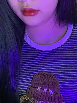 Linhtruong  online show from 02-21-26, 04:02