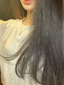 Nhinhi18 online show from 04-12-26, 03:06