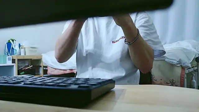 C-4bomb online show from 03-11-26, 01:11