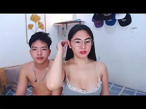 HornyCoupleCum online show from 12-15-25, 01:26