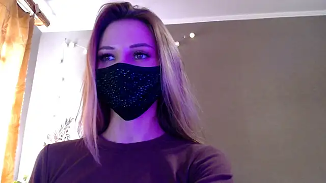Snapshot of Iris_lave chatting on 04-07-26, 02:17 Iris lave online show from 04-07-26, 02:17