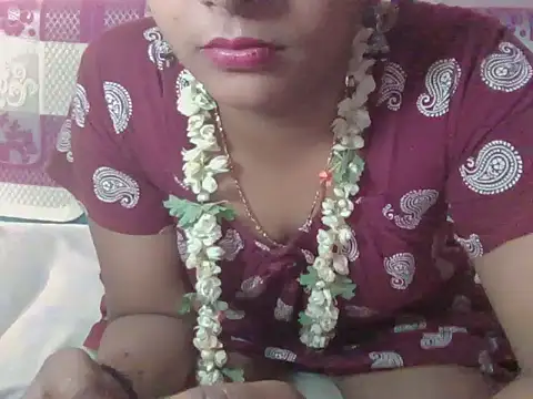 Snapshot of kushi25_bangalore chatting on 09-11-25, 08:14 kushi25 bangalore online show from 09-11-25, 08:14