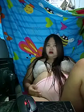 sweetbigtits19 online show from 03-18-26, 01:47