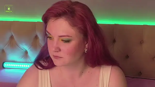 QuincyPines online show from 10-27-25, 04:27