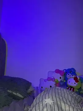 Snapshot of Maddy_w chatting on 10-31-25, 10:00 Maddy w online show from 10-31-25, 10:00