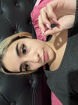 Babylovetiernax online show from 06-12-26, 10:03