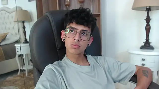 Ibratxandy online show from 04-24-26, 06:54