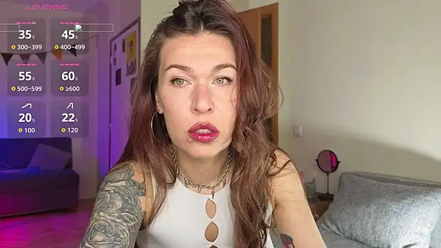 ReginaFoXXXy online show from 06-09-26, 11:22