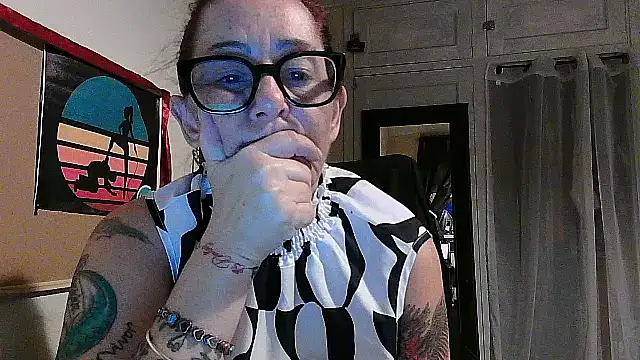 Mistress-Ivy51 online show from 11-11-25, 06:46