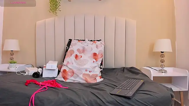 Rachel Donnelly online show from 01-18-26, 04:27