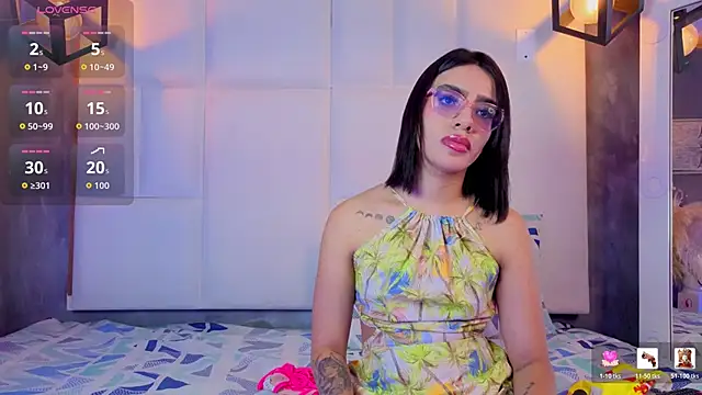 Snapshot of Rachel_Donnelly chatting on 05-26-26, 02:51 Rachel Donnelly online show from 05-26-26, 02:51