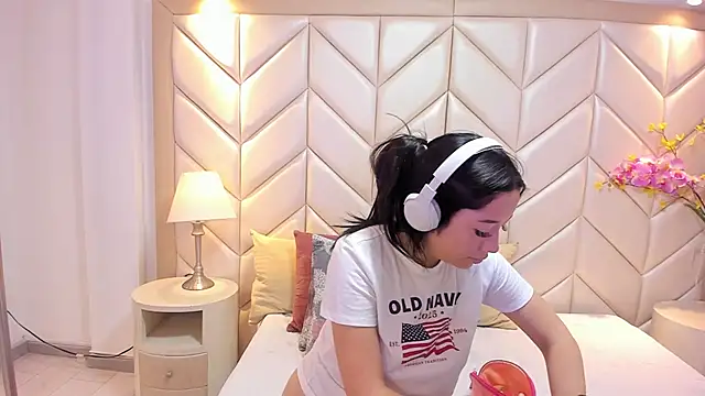 BarbieMonet online show from 10-23-25, 11:53