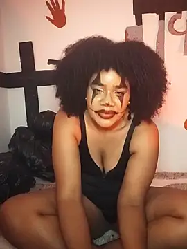 Snapshot of Maaaar_ chatting on 10-25-25, 12:40 Maaaar online show from 10-25-25, 12:40