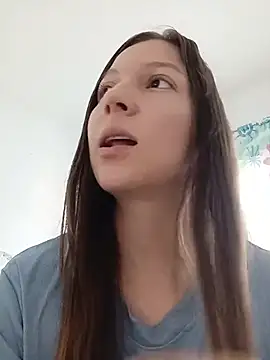 Snapshot of Arianna_Moss chatting on 06-19-26, 02:32 Arianna Moss online show from 06-19-26, 02:32
