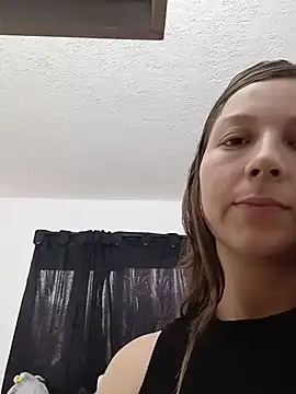 Snapshot of Arianna_Moss chatting on 06-20-26, 06:44 Arianna Moss online show from 06-20-26, 06:44