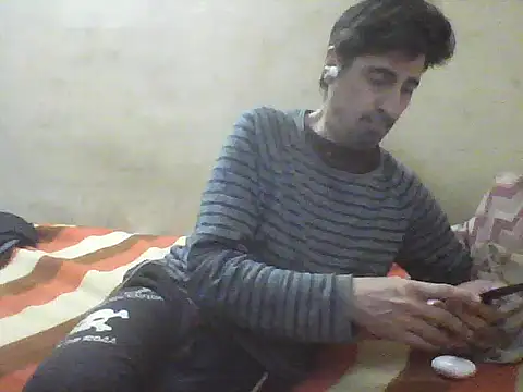 fleky online show from 05-17-26, 04:58