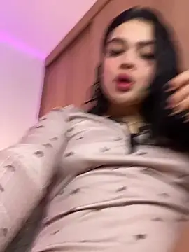 Snapshot of DulceDuarte chatting on 01-15-26, 06:29 DulceDuarte online show from 01-15-26, 06:29