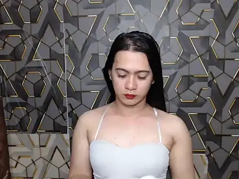 Snapshot of ur_asianpretty chatting on 06-18-26, 10:14 ur asianpretty online show from 06-18-26, 10:14