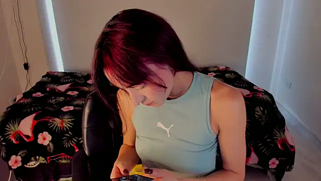 Snapshot of Madison_charlotte chatting on 10-29-25, 05:25 Madison charlotte online show from 10-29-25, 05:25