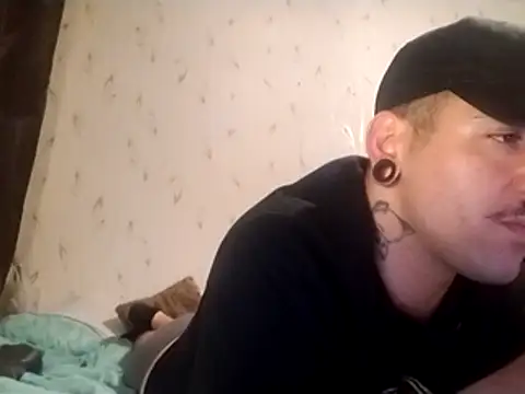 Snapshot of JuicyBigcock@xh chatting on 10-27-25, 11:31 JuicyBigcockxh online show from 10-27-25, 11:31