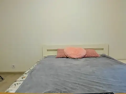 Snapshot of marylips chatting on 11-12-25, 08:48 marylips online show from 11-12-25, 08:48