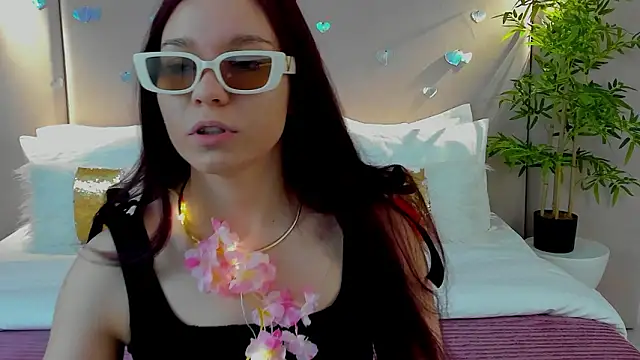 Snapshot of NoraHaynes chatting on 02-13-26, 03:13 NoraHaynes online show from 02-13-26, 03:13