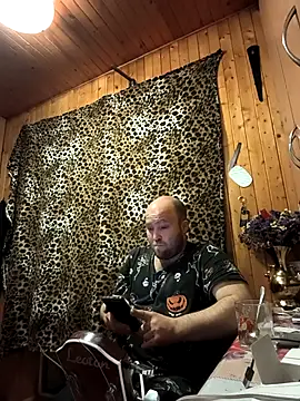 Snapshot of fbsinfo chatting on 11-14-25, 04:28 fbsinfo online show from 11-14-25, 04:28