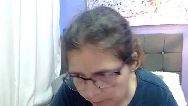 Linda banks  online show from 04-08-26, 11:43