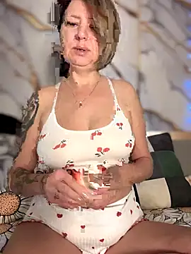 Milena-MilfaXXX online show from 12-02-25, 01:00