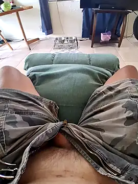 Snapshot of pullitoff chatting on 09-14-25, 01:54 pullitoff online show from 09-14-25, 01:54