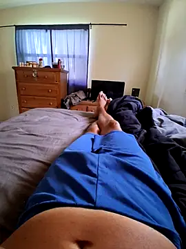 Snapshot of pullitoff chatting on 09-16-25, 03:13 pullitoff online show from 09-16-25, 03:13