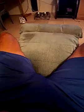 Snapshot of pullitoff chatting on 11-12-25, 02:12 pullitoff online show from 11-12-25, 02:12